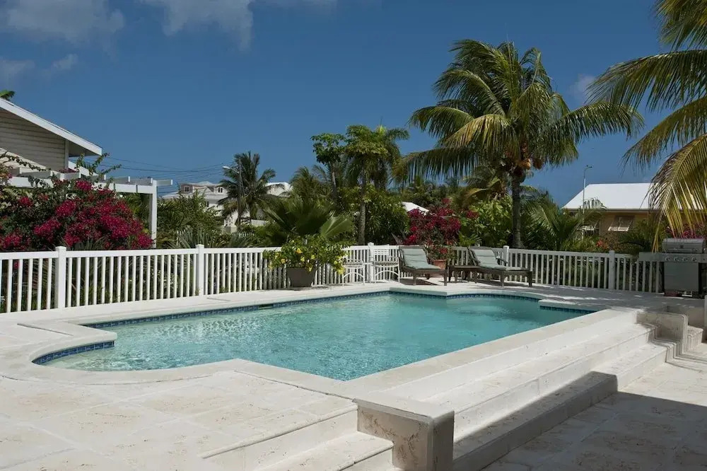 Long Island Breeze Compound 6 Bedroom Home