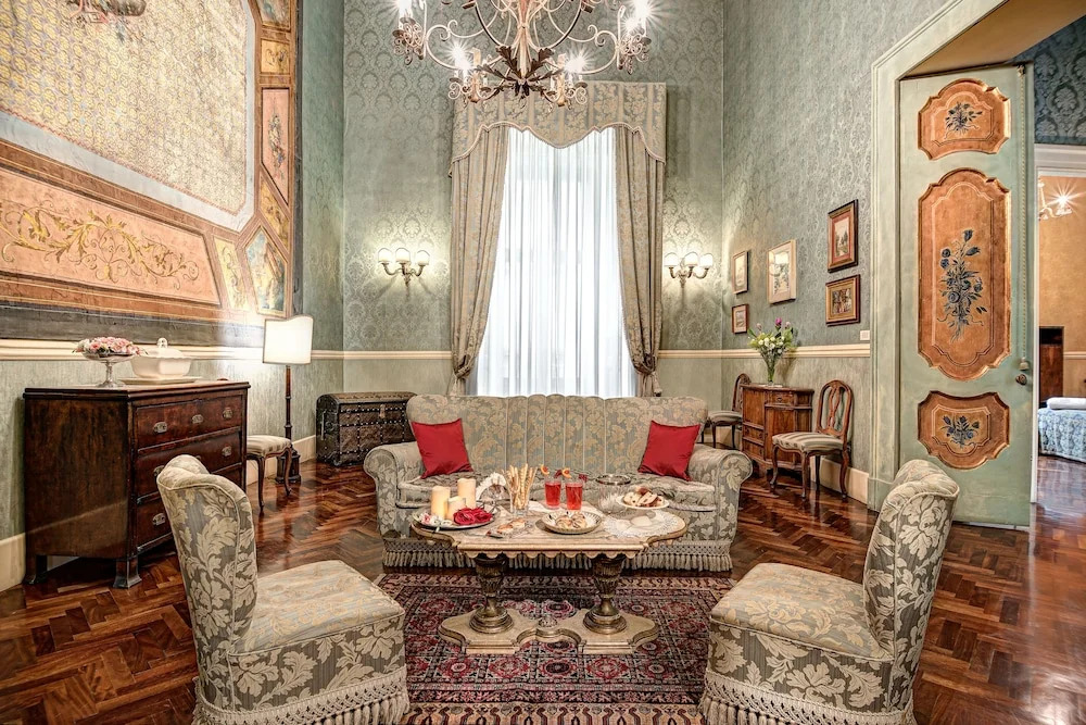 Suite Borbone Royal