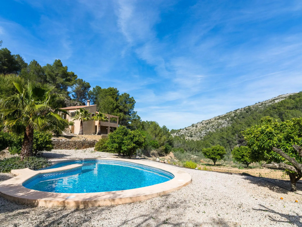 Tranquil Villa Stay, Murla