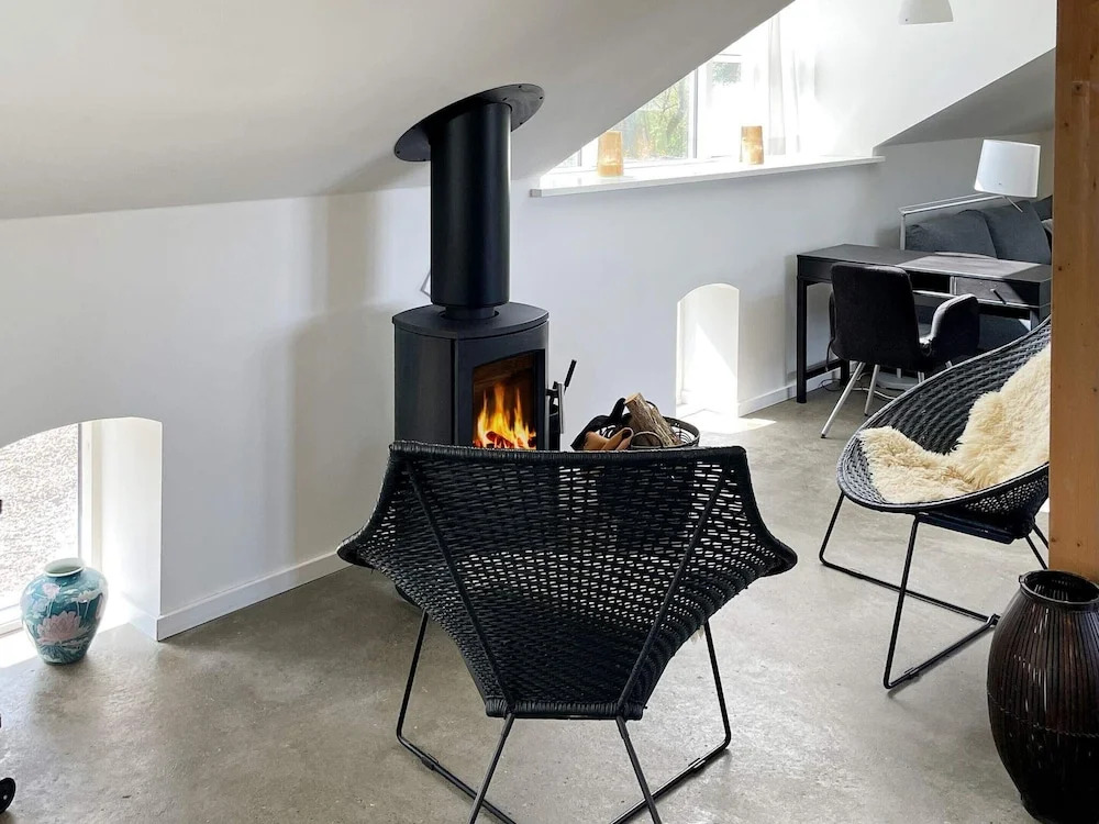 Fairytale Holiday Home in Aabenraa near Sea
