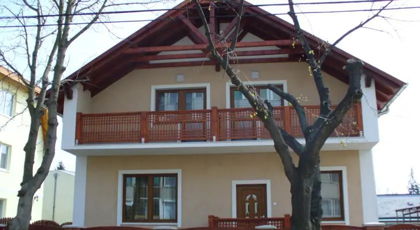 Rózsakert Apartmanház