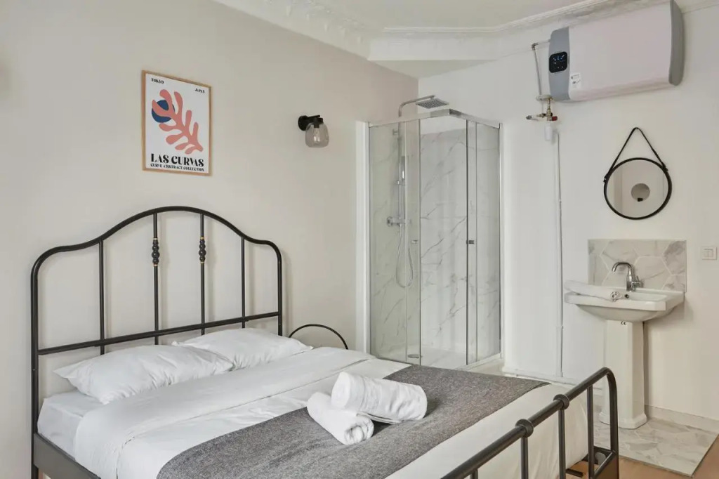 Apartment Parc Des Expositions by Studio Prestige