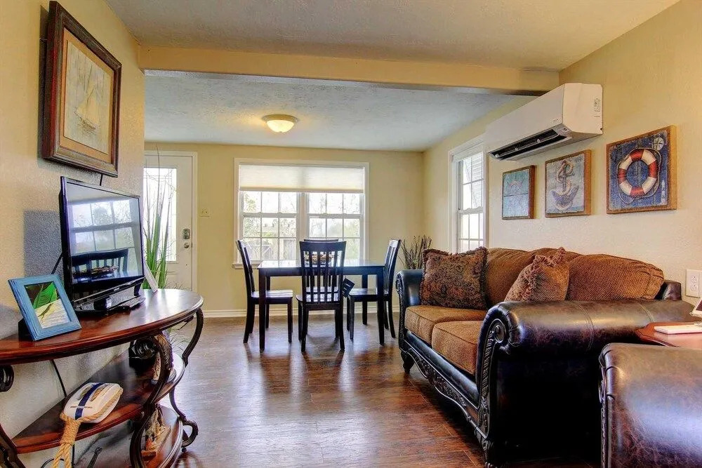 Royal Palm Retreat - 4 Br Home