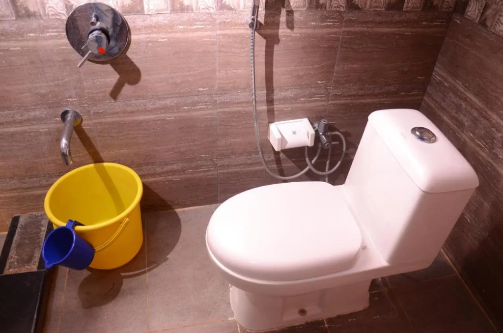 VAISHNAVI VILLA-Family Homestay-2km from bus stand-WiFi