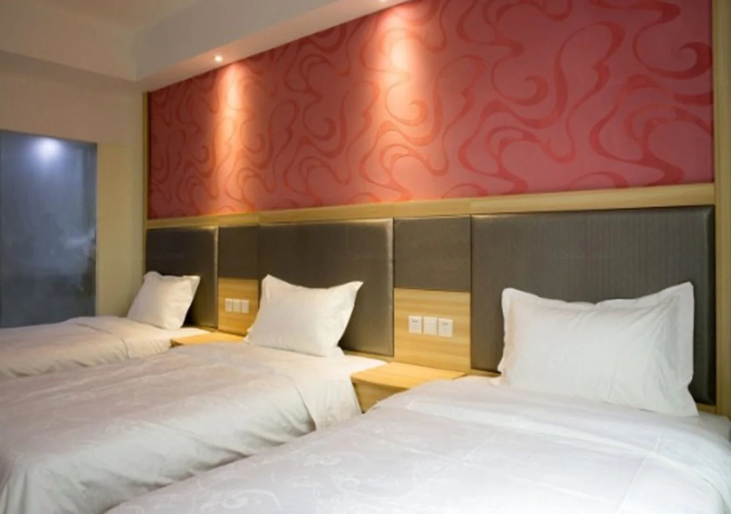 Dongcheng Hotel
