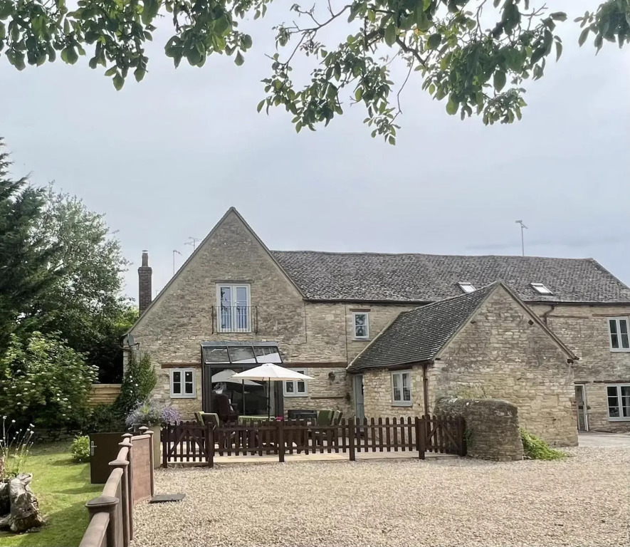 The Old Coach house- a delightful home from home