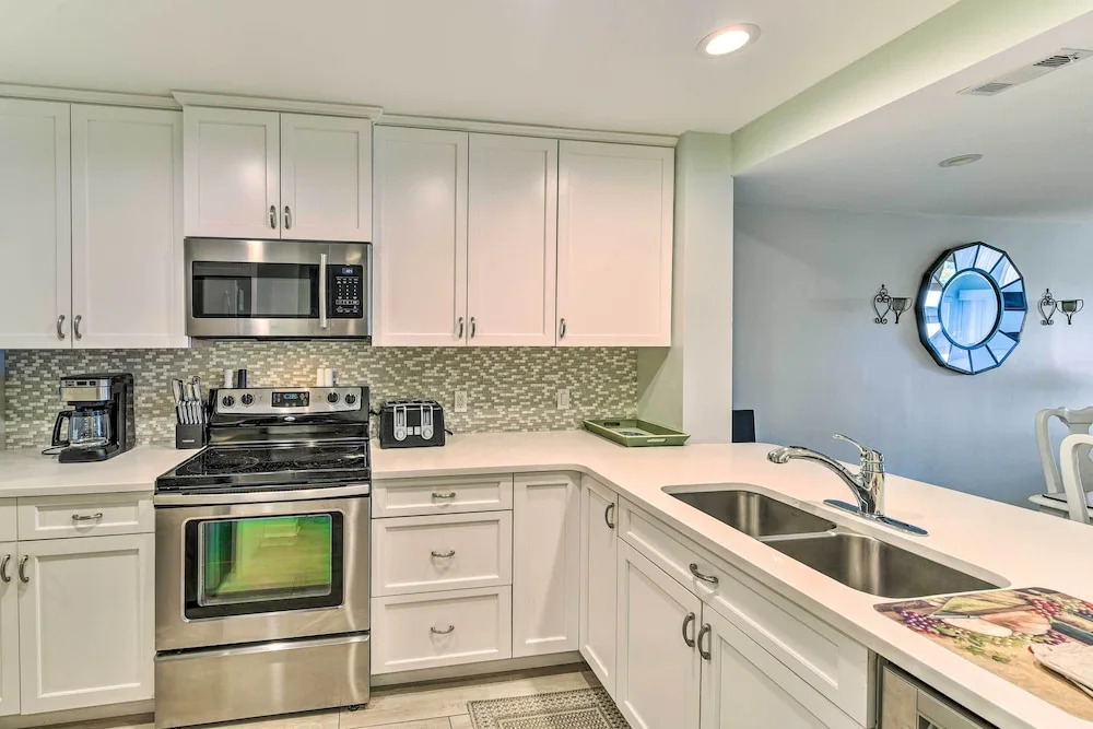 Palmetto Dunes Villa w/ Views: Steps to Beach