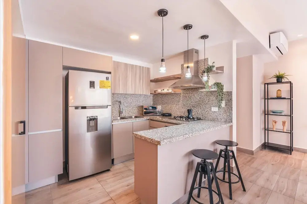 Breakfast Included at Regatta Living 304