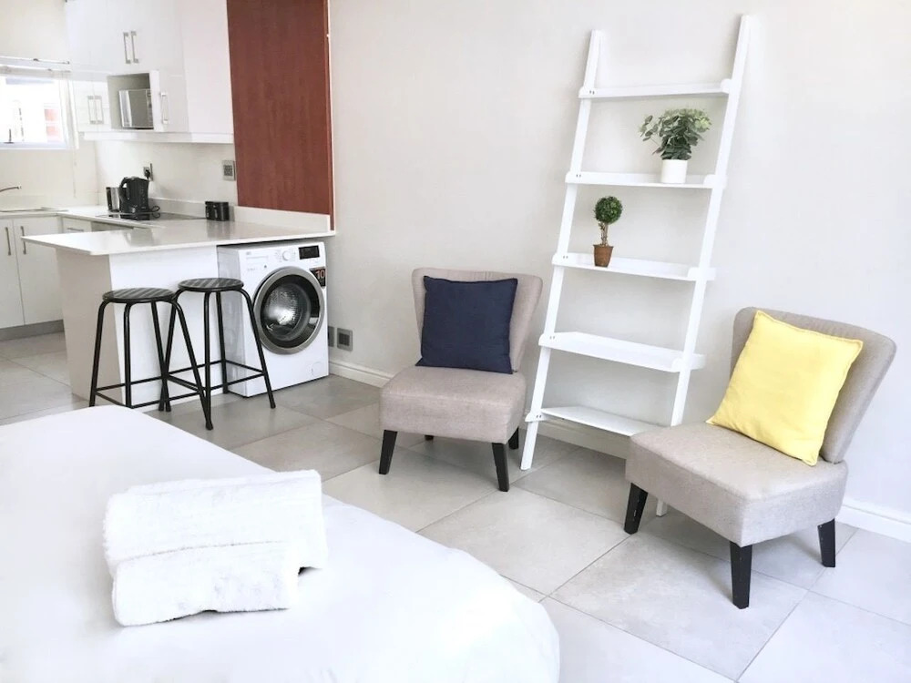 Sandringham Bachelor Beach Road