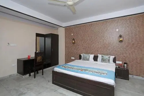 OYO Rooms Govind Marg Raja Park