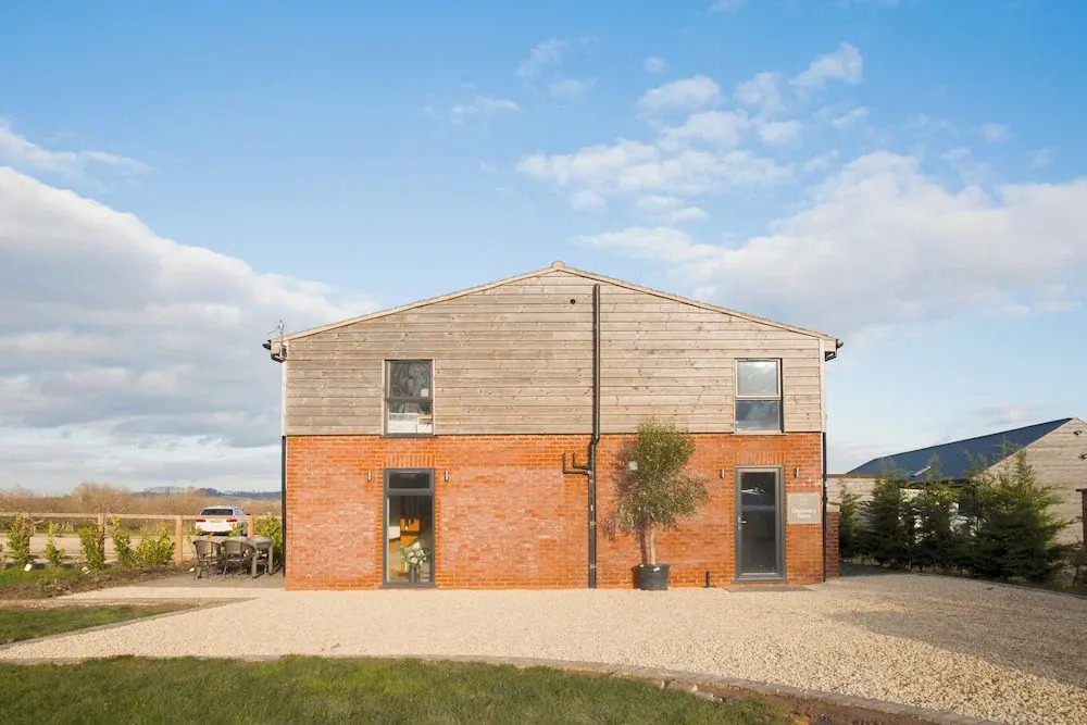 Discovery Barn Luxury 2 BD Conversion