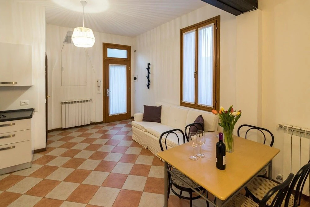 Happy Life Apartment