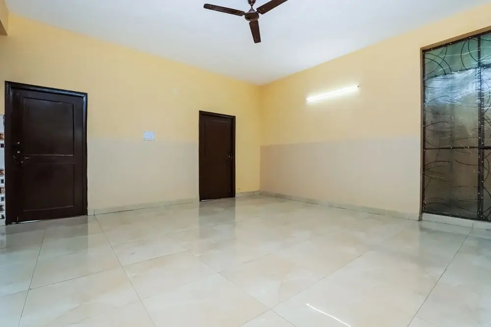 OYO 37194 Hotel Royal India
