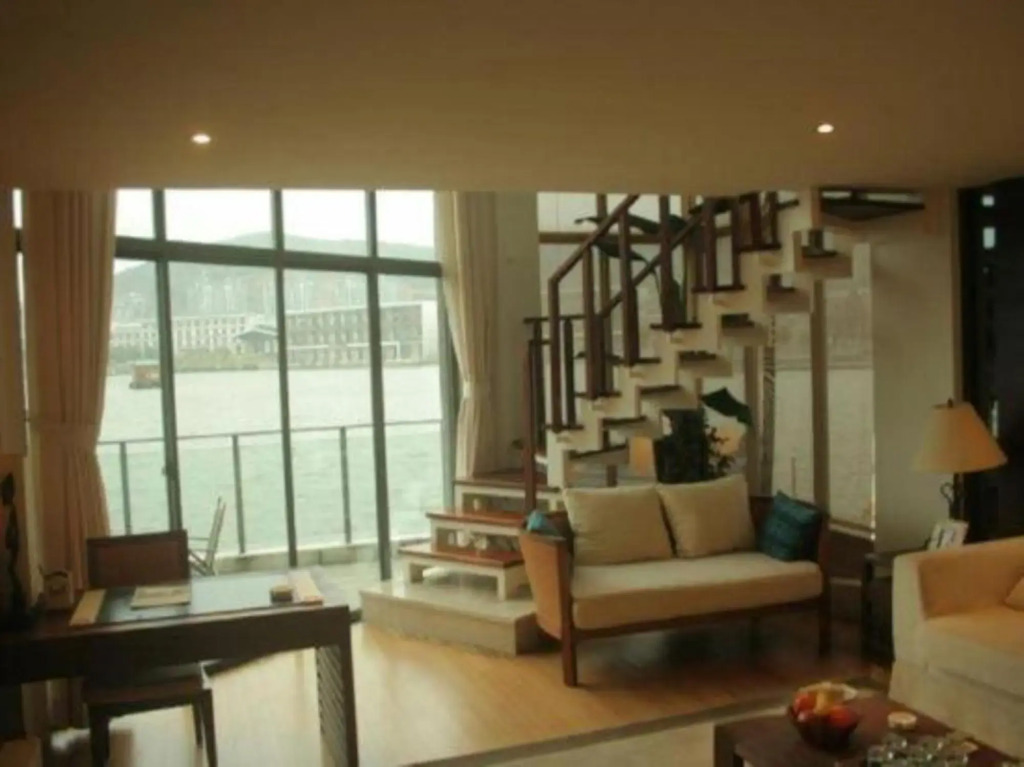 Zhushanhu Lake Town Holiday Hotel