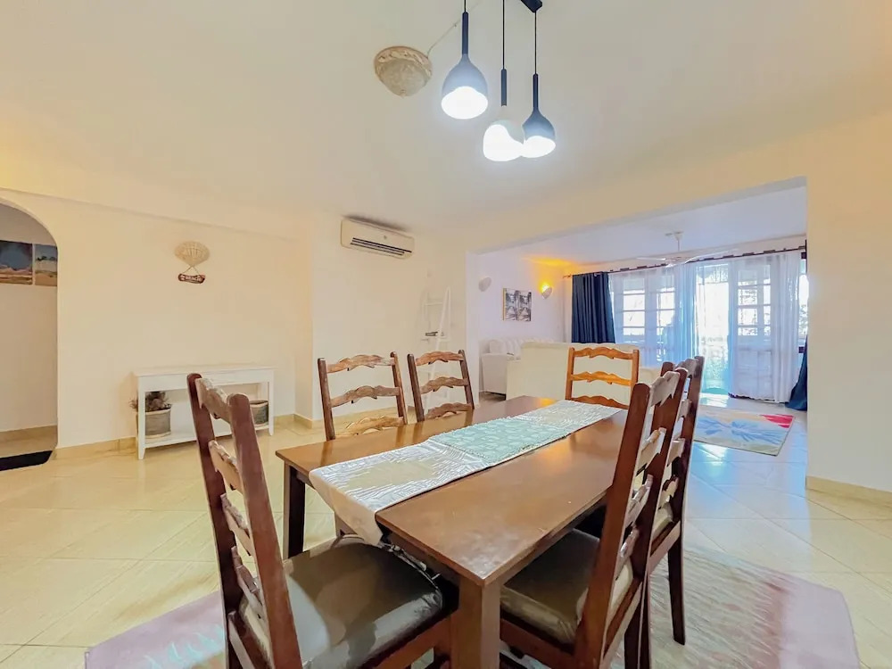 Jujo Beachfront Apartments