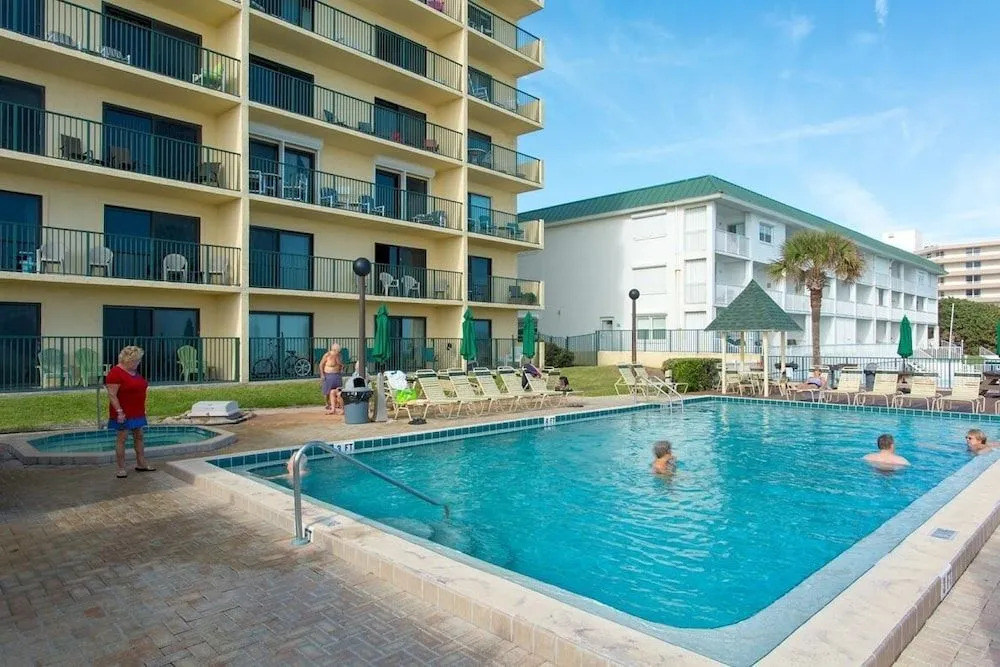 Sunglow Resort 305 by Distinctive Beach Rentals