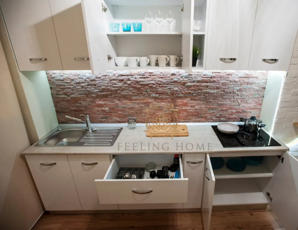 Feeling Home Apartments