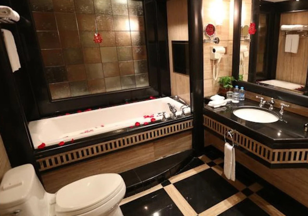 Han's Royal Garden Hotel