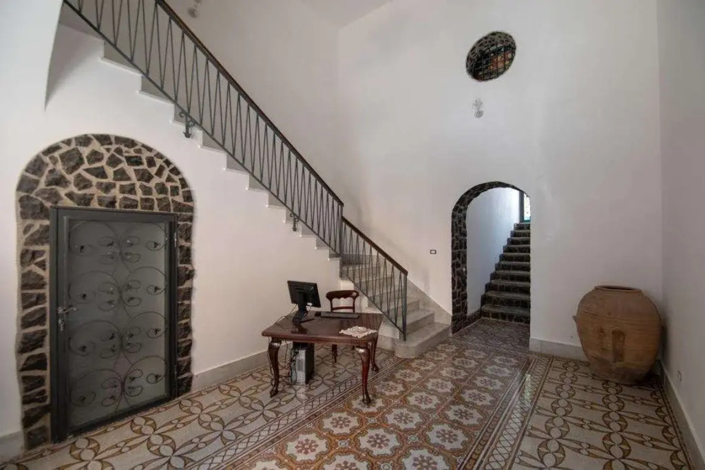 Palazzo Caracciolo del Sole