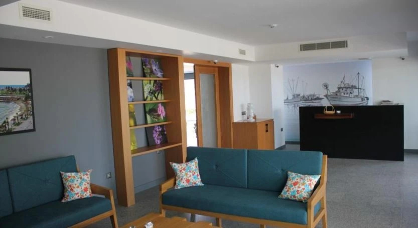 Port Marina Hotel