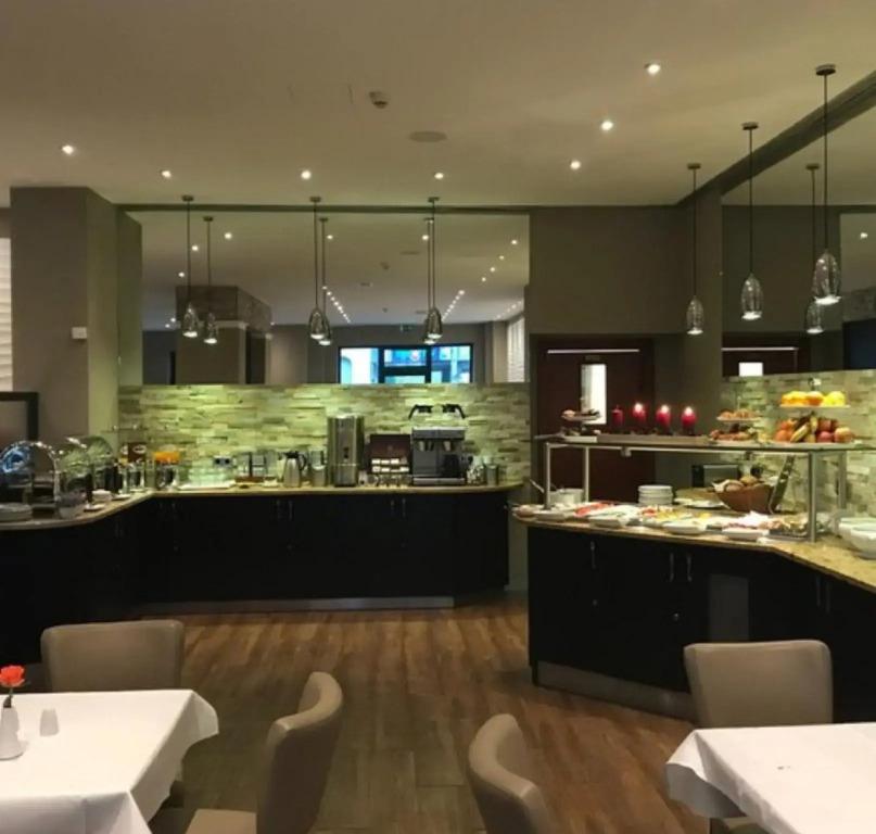 Номер 210, Artim Hotel, Berlin