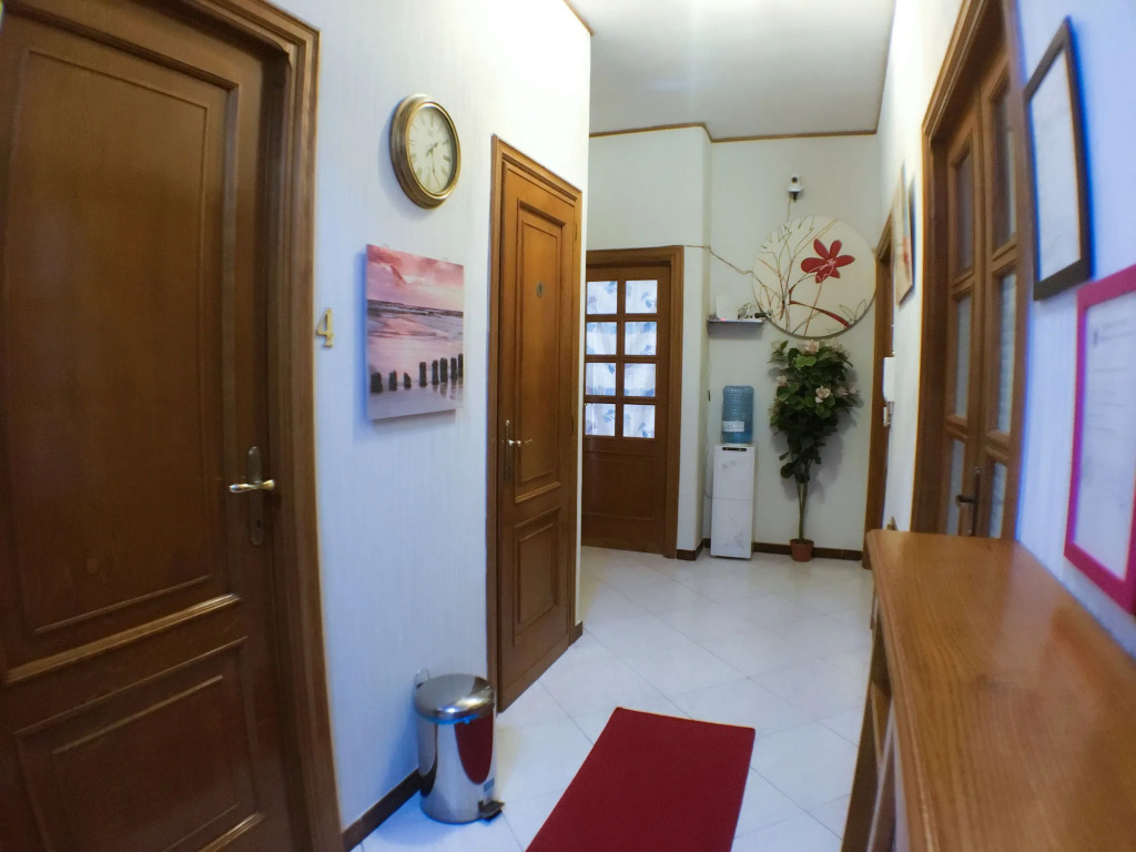 ZhiHua Inn