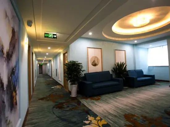 Junyue Zhongyuan Hotel