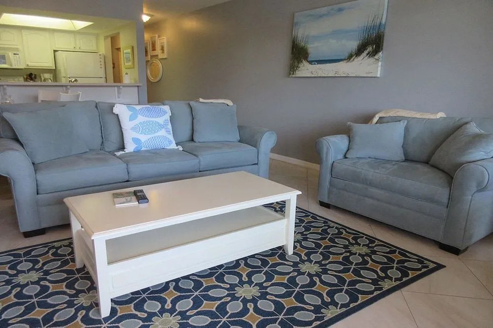 Estero Yacht & Racquet 123 1 Bedroom 2 Bathrooms Condo