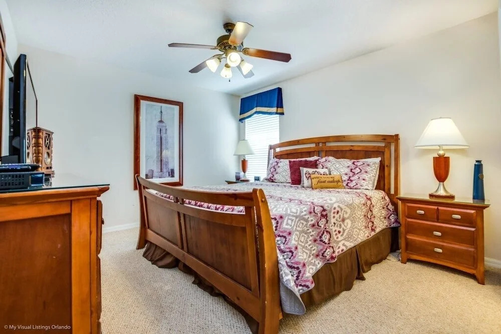 Luxurious 7 Bed Home With Private Pool 8013 Ac 7 Bedroom Home by Redawning