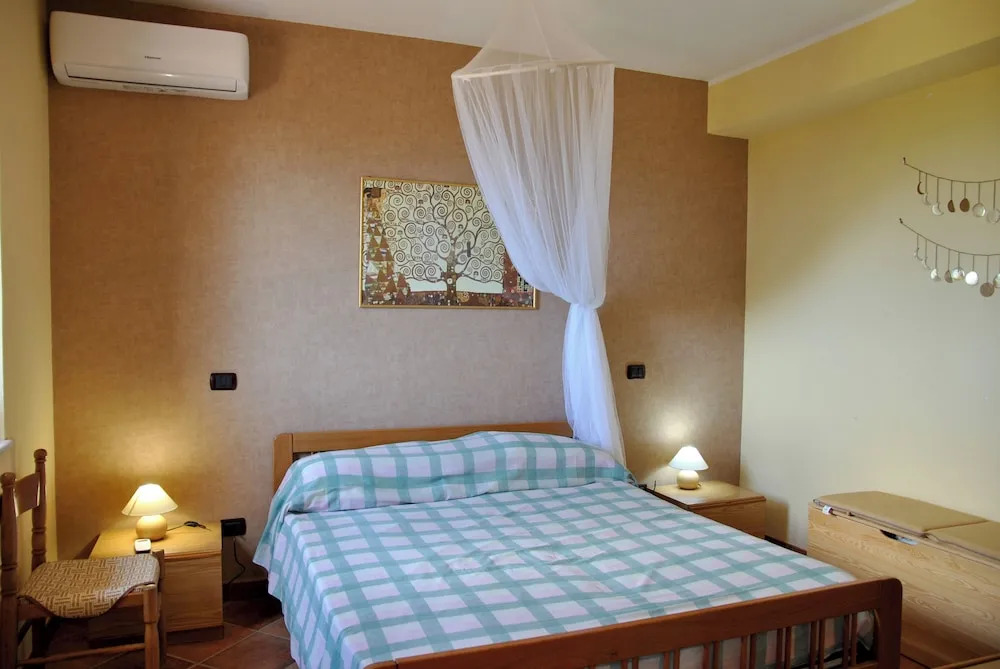 Uva & Stelle Maison Detached Villa in the Hills of Sperlonga