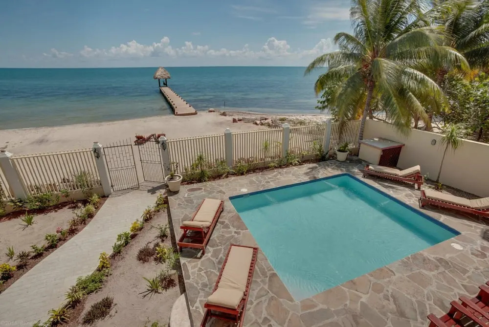 Mission Bay - Large 5 Bedroom Oceanfront w Pier and Pool