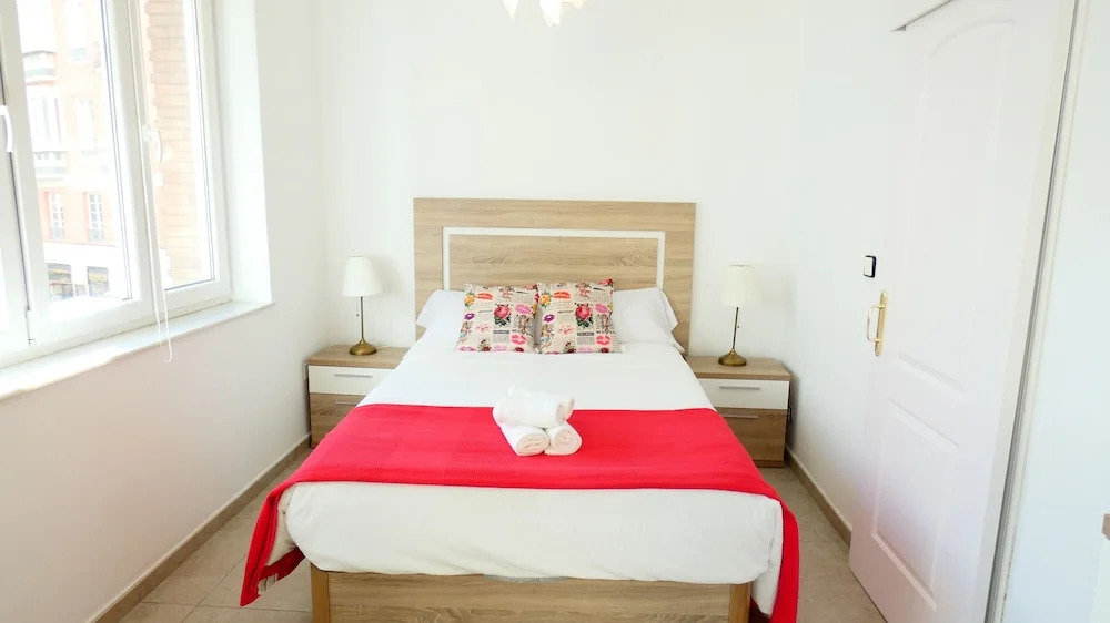 Uncibay Square Apartment