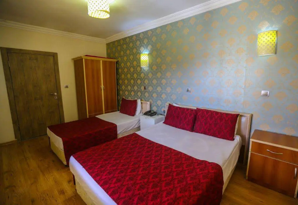 Zumrut Hotel