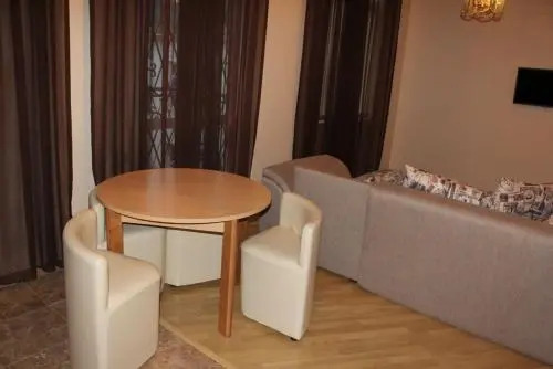 Guest House na Chehova 26