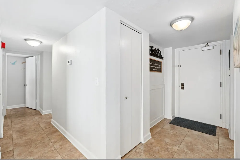Ocean View 2BR Condo Daytona Shores FL Sleeps 4