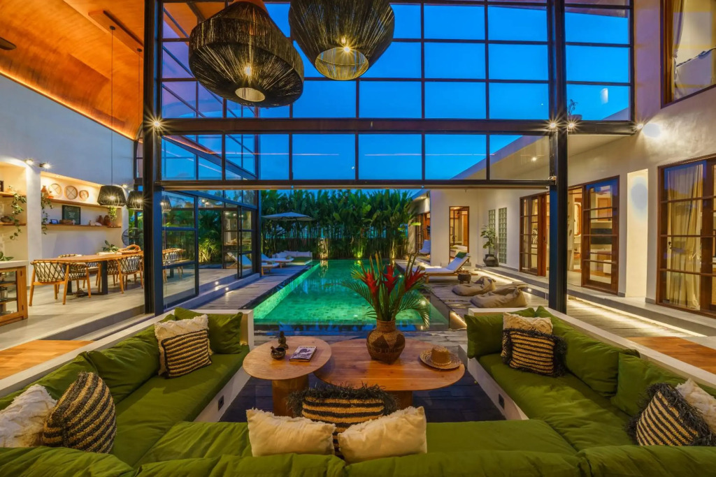 Villa Mango Bliss - Amazing 4-bdr Villa in Berawa ! PERFECT LOCATION