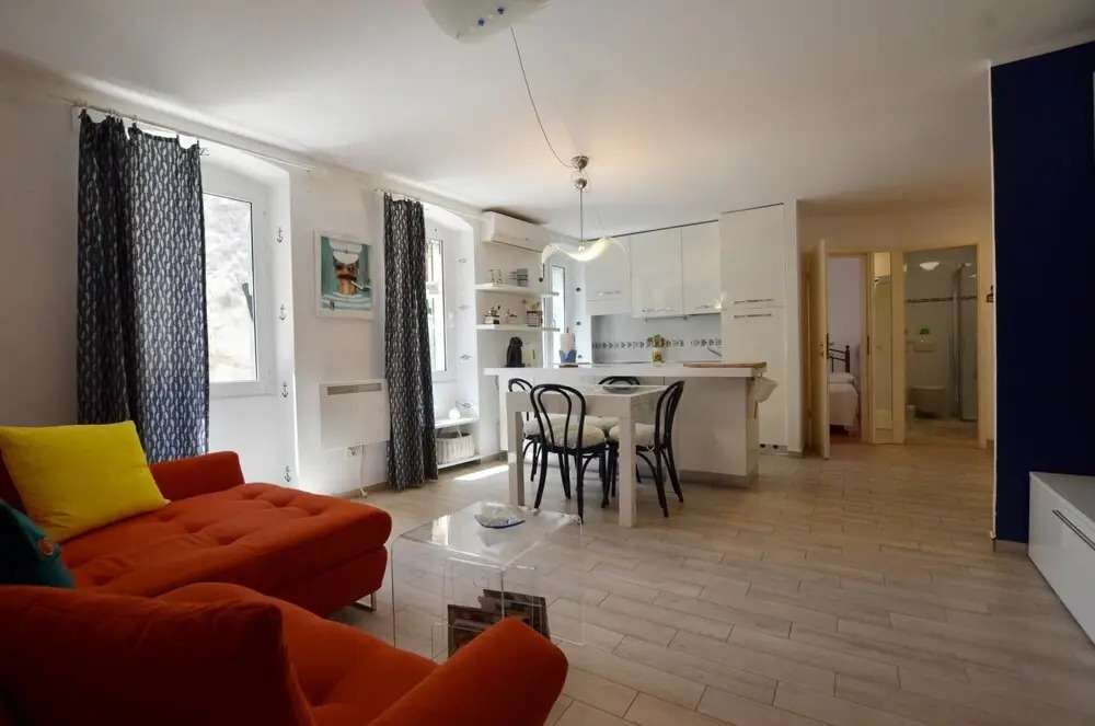 Bea Leo in Rovinj With 1 Bedrooms and 1 Bathrooms