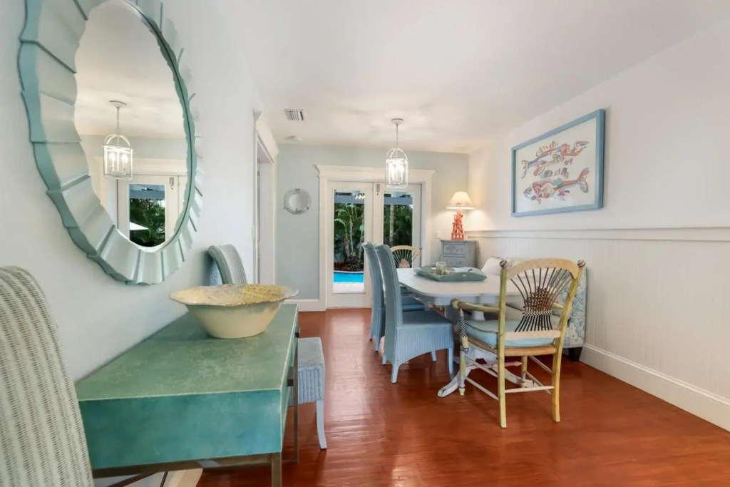 Bean Point Beach Cottage - 709 N Bay