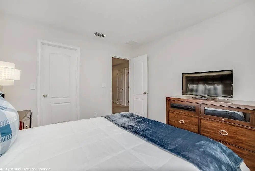 Spacious 4BD Town Home With Private Patio - Near Disney Parks AND Golf #8127