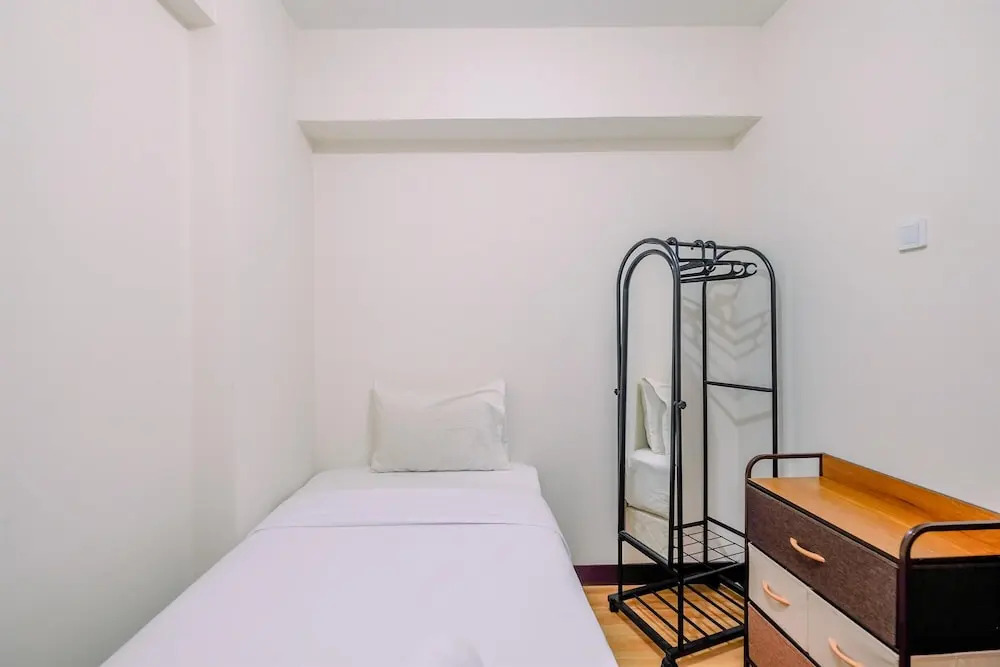 Homey and Simply 2BR Apartment at Cinere Resort By Travelio