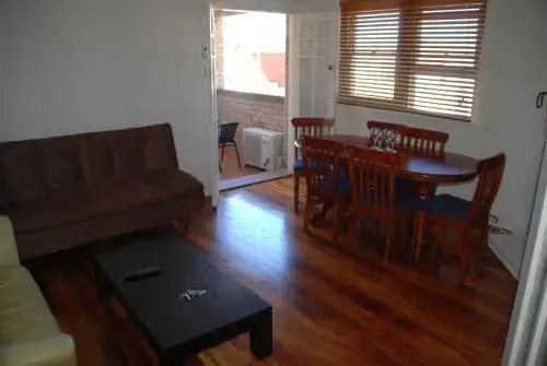 Accommodation Sydney Rockdale - 2 Bdr Pet Friendly Budget Apartment