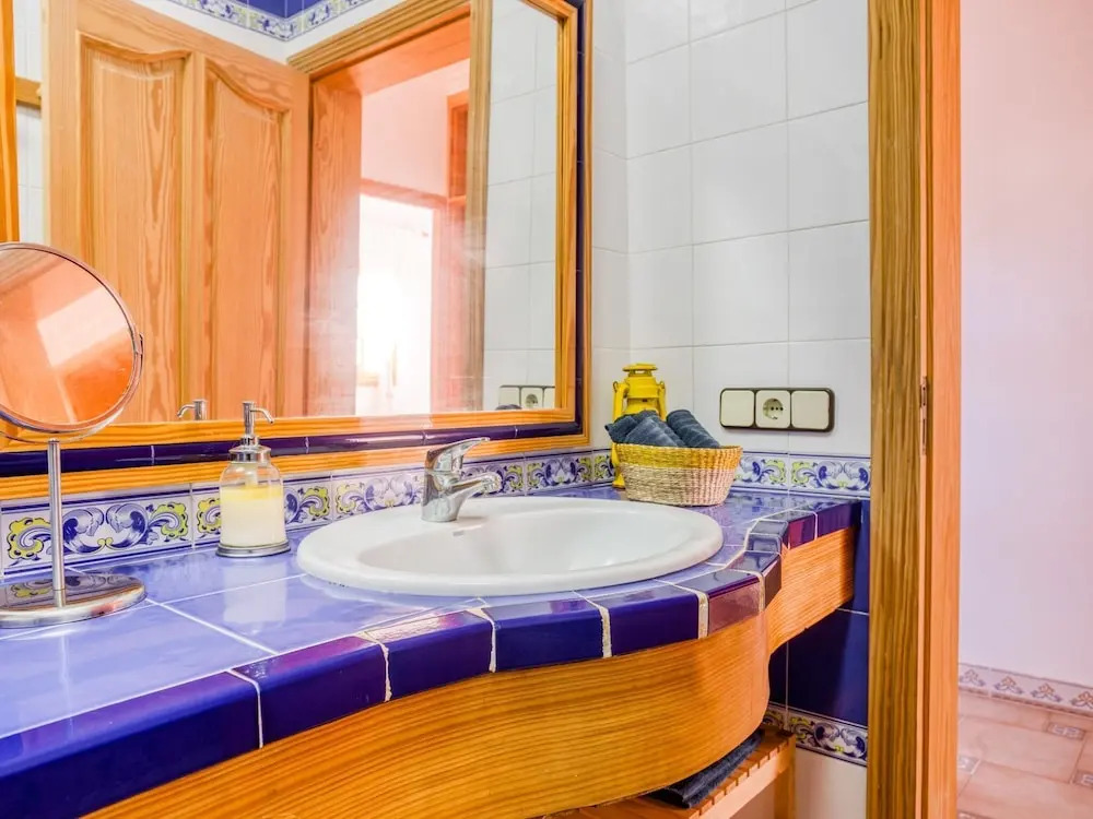 Cosy Holiday Home in S'illot-cala Morlanda With Sea Nearby