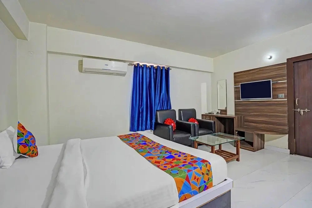 Fabhotel Aman