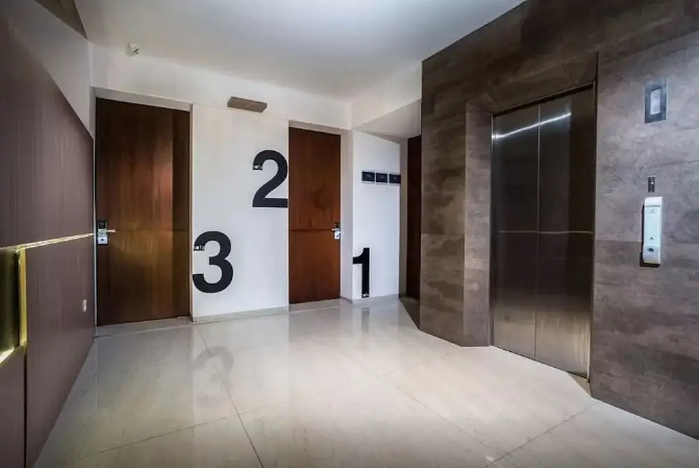 ZEN Premium Sampoerna Strategic Square