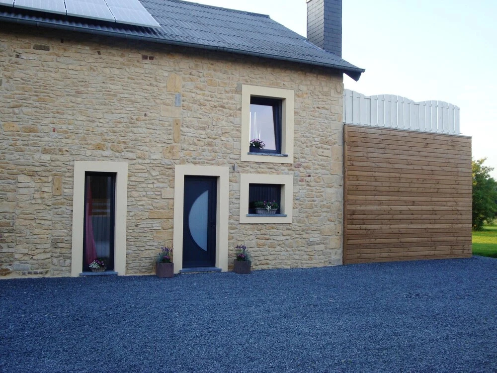 House With 3 Bedrooms in Florenville, With Enclosed Garden and Wifi