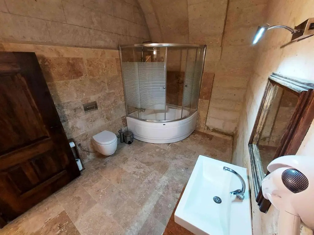 ARMEsos Cave Hotel
