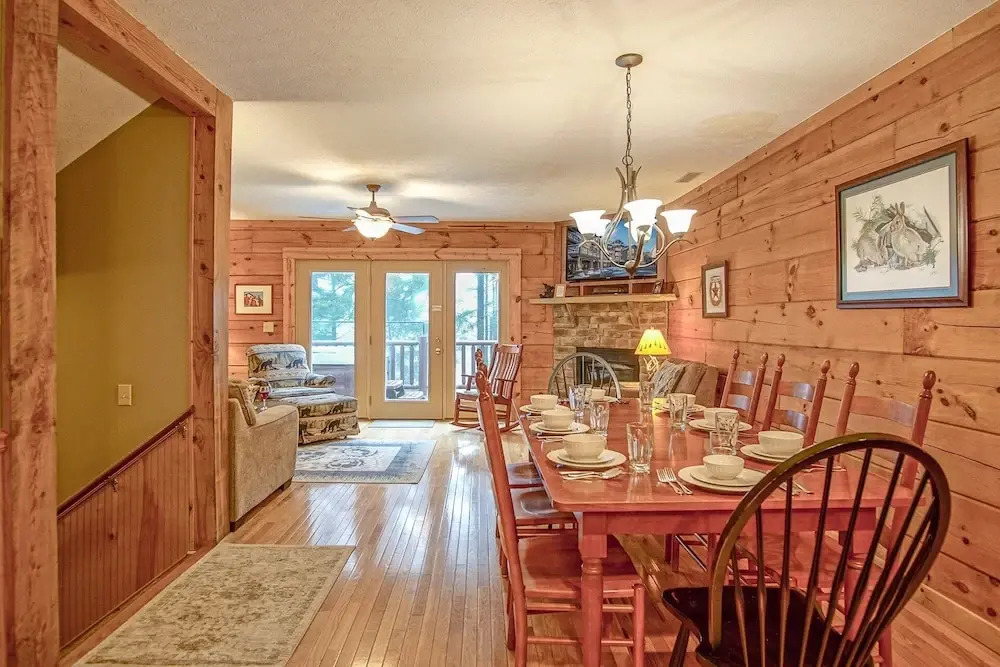 Loggers Run #7: 5 Bedrooms, 3.5 Bath: Slope Side. Overlooks The Ski Trail !