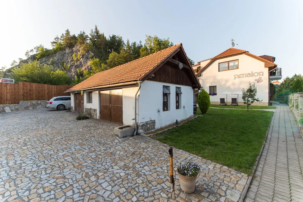Pension Fialka