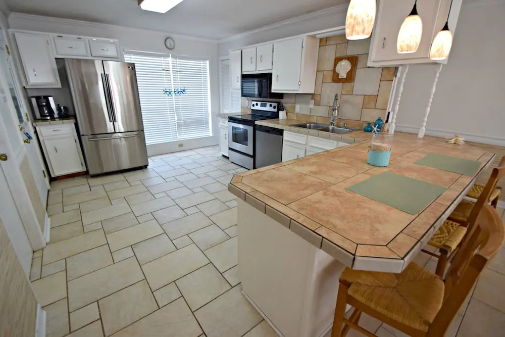 Lagoon Lanai 4 Bedroom Home