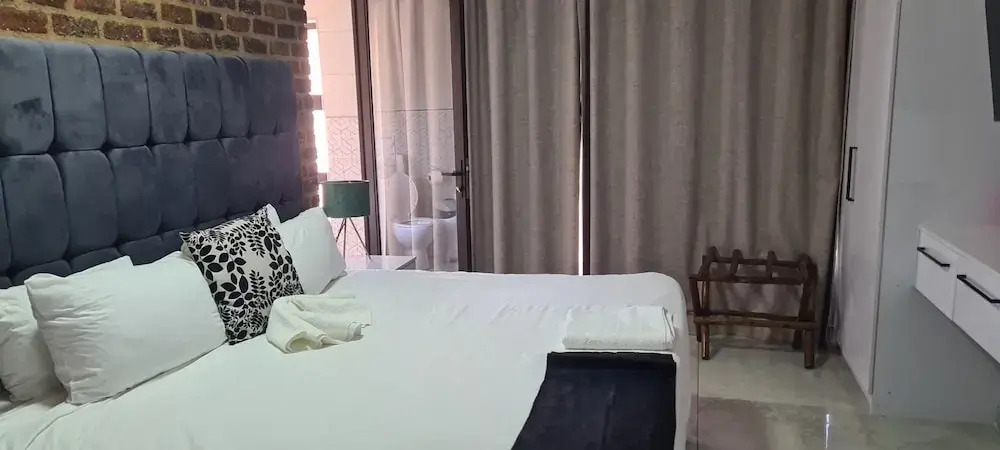 Tlokweng Rose Garden Guesthouse